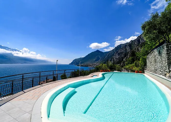 Hotell Dirce - Adults Only