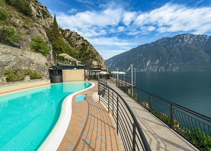 Dirce - Adults Only Hotell Limone sul Garda