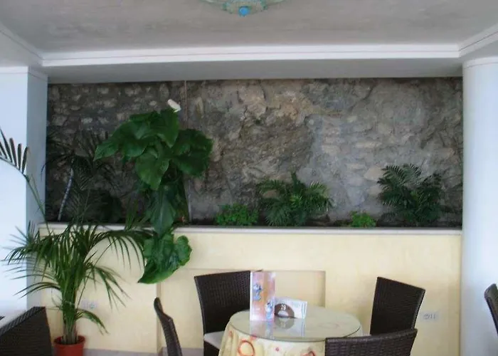 Dirce - Adults Only Hotell