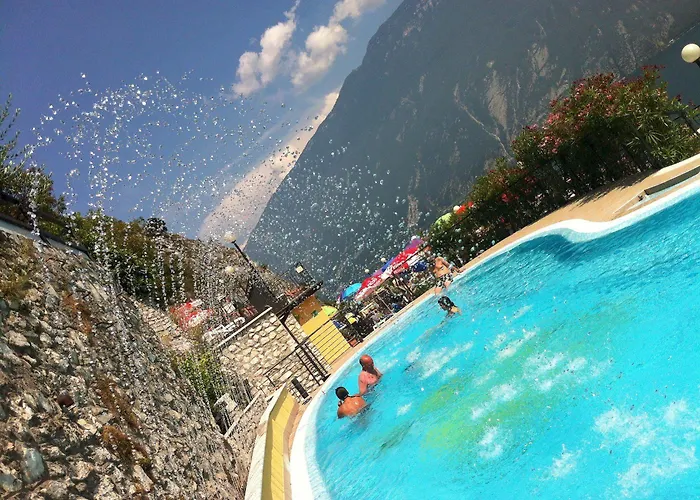 Dirce - Adults Only Hotell Limone sul Garda