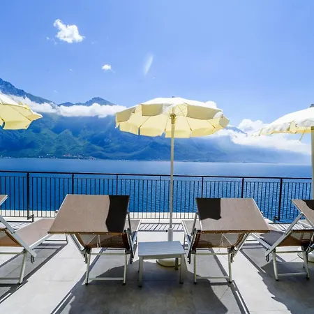 Dirce 4* Limone sul Garda