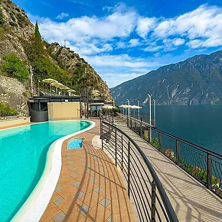 Dirce - Adults Only Hotel