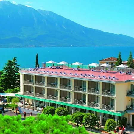 Dirce 4*