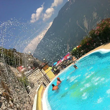 Dirce Hotel Limone sul Garda