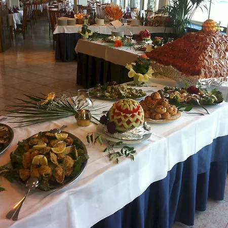 Hotel Dirce 4*