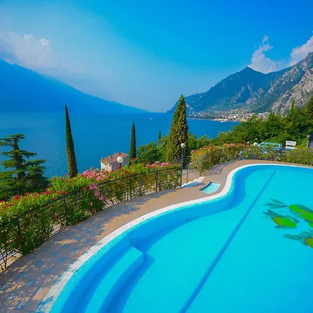 Dirce Hotel Limone sul Garda