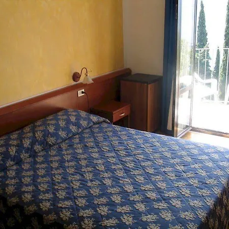 Dirce Limone sul Garda